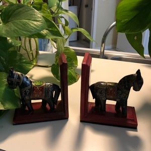 Horse book ends